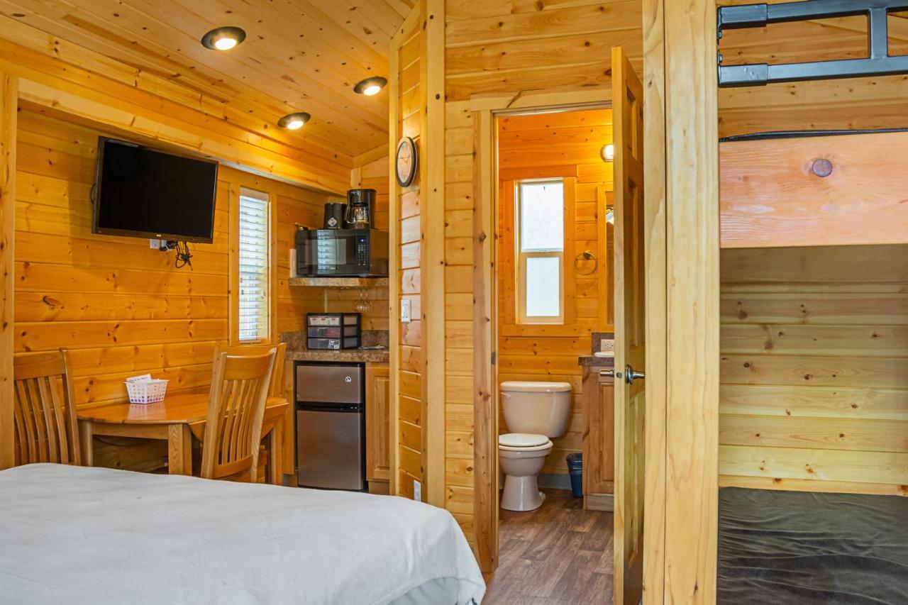 Long Beach Camping Resort Studio Cabin 5 Oceanview ภายนอก รูปภาพ